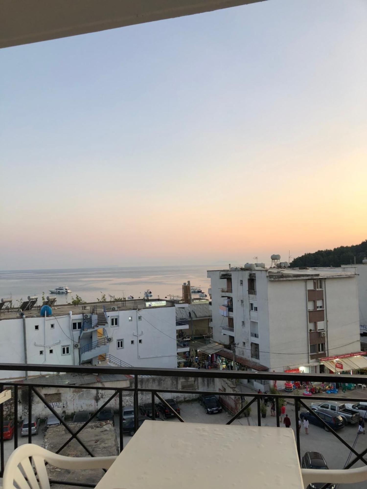 Center Hotel Pirro Himare Luaran gambar